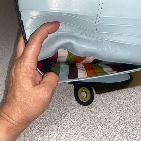 Coach Legacy Kisslock and Turnlock Tan and Black Wallet EUC - Picture 10 of 16